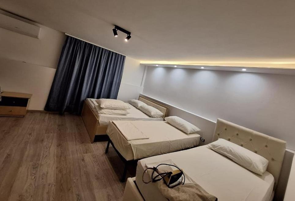 Flowers Guesthouse Тирана Екстериор снимка