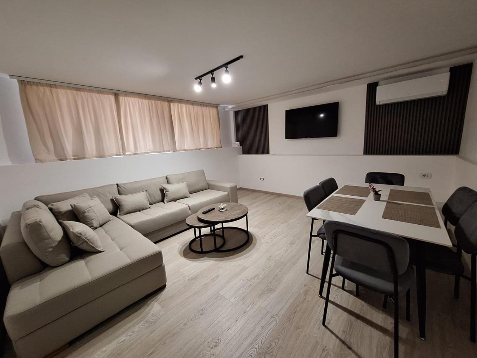 Flowers Guesthouse Тирана Екстериор снимка